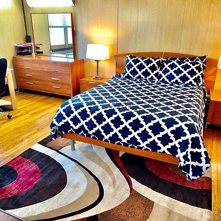 Lga Airport 3 Mins, 3 Bedroom Duplex House, Parking And Private Backyard, 9Mins Subway! New York Ngoại thất bức ảnh